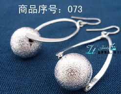 精致點綴 無耳洞耳夾、耳釘與美妝美發輔助工具全指南